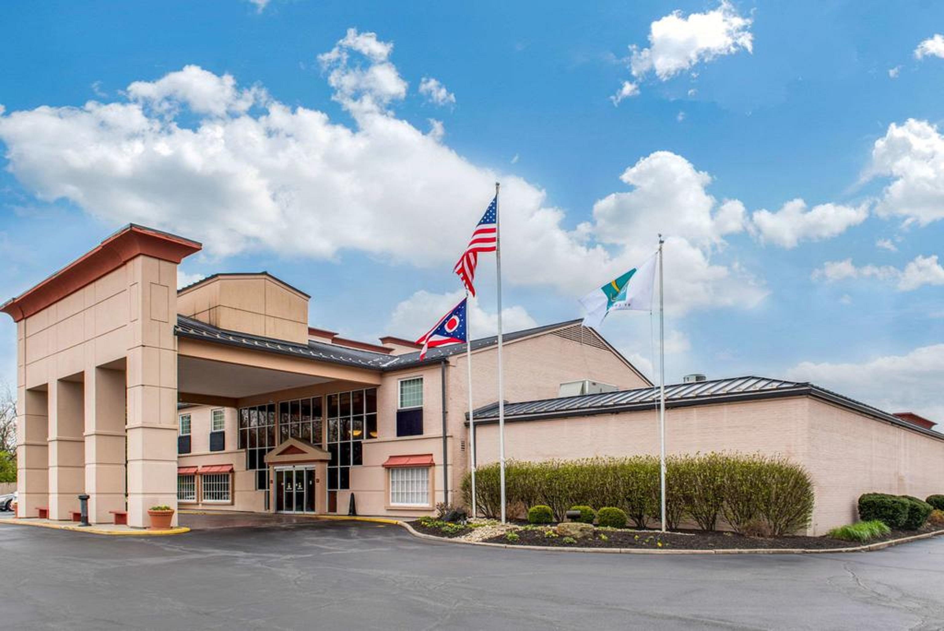Quality Hotel Conference Center Cincinnati Blue Ash Exterior photo